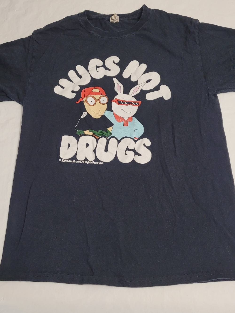 Vintage 2001 Y2K Official Licensed Arthur And Buster Hugs Not Drug T-shirt